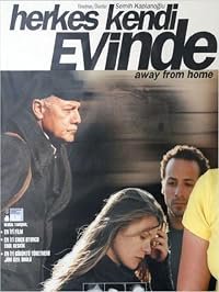 Herkes Kendi Evinde poster