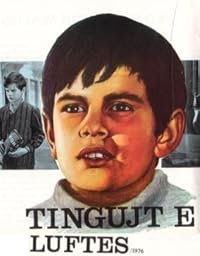 Tingujt e luftës poster