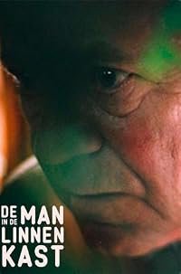 De man in de linnenkast poster