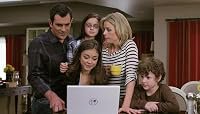 Modern Family: In the Moonlight (Do Me) poster